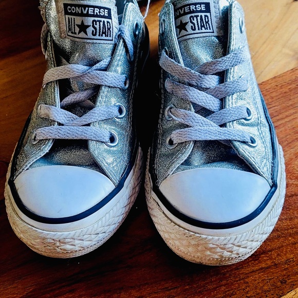 Converse shoes size 12 - Picture 4 of 6